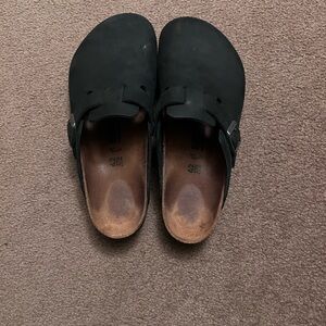 Birkenstock Boston size 42. Like new condition worn maybe 2 times.